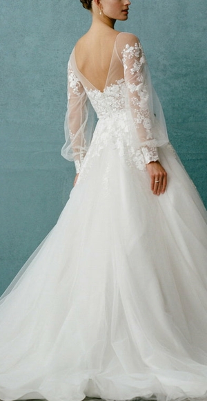 BICICI & COTY wedding dress with FREE matching cathedral pearl veil - Picture 3 of 13